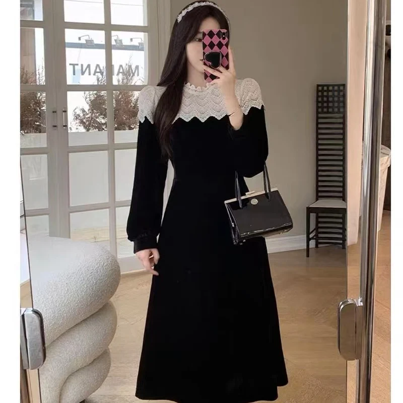 

Vintage Dress Women STRAIGHT Patchwork O-Neck Lace Hook Flower Korean Lantern Sleeve Pullover Empire Black Dress