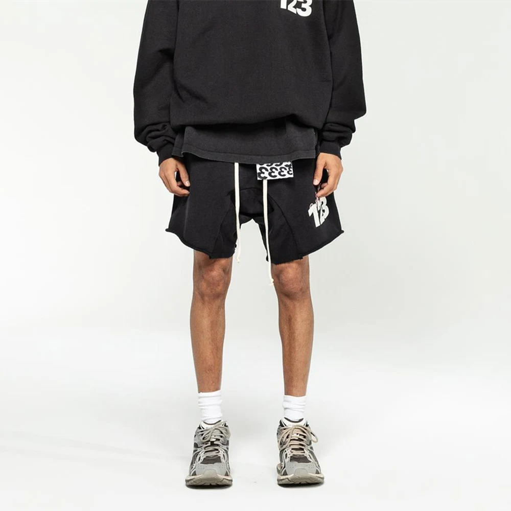 Рисунок 3 - Шорты мужские махровые с логотипом