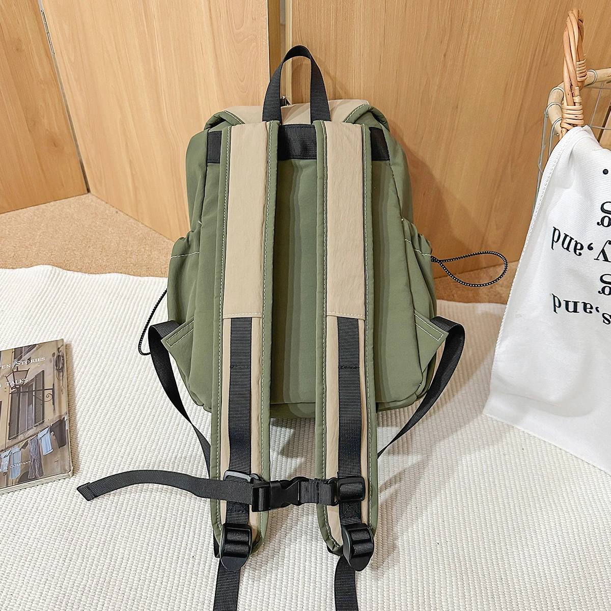 Outdoor Backpack Men's Contrast Color Retro School Bag Lightweight Travel Bag Sports Hiking Small Backpack Women