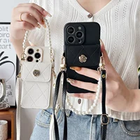 Coque iPhone portefeuille pour femme avec perle et sangle