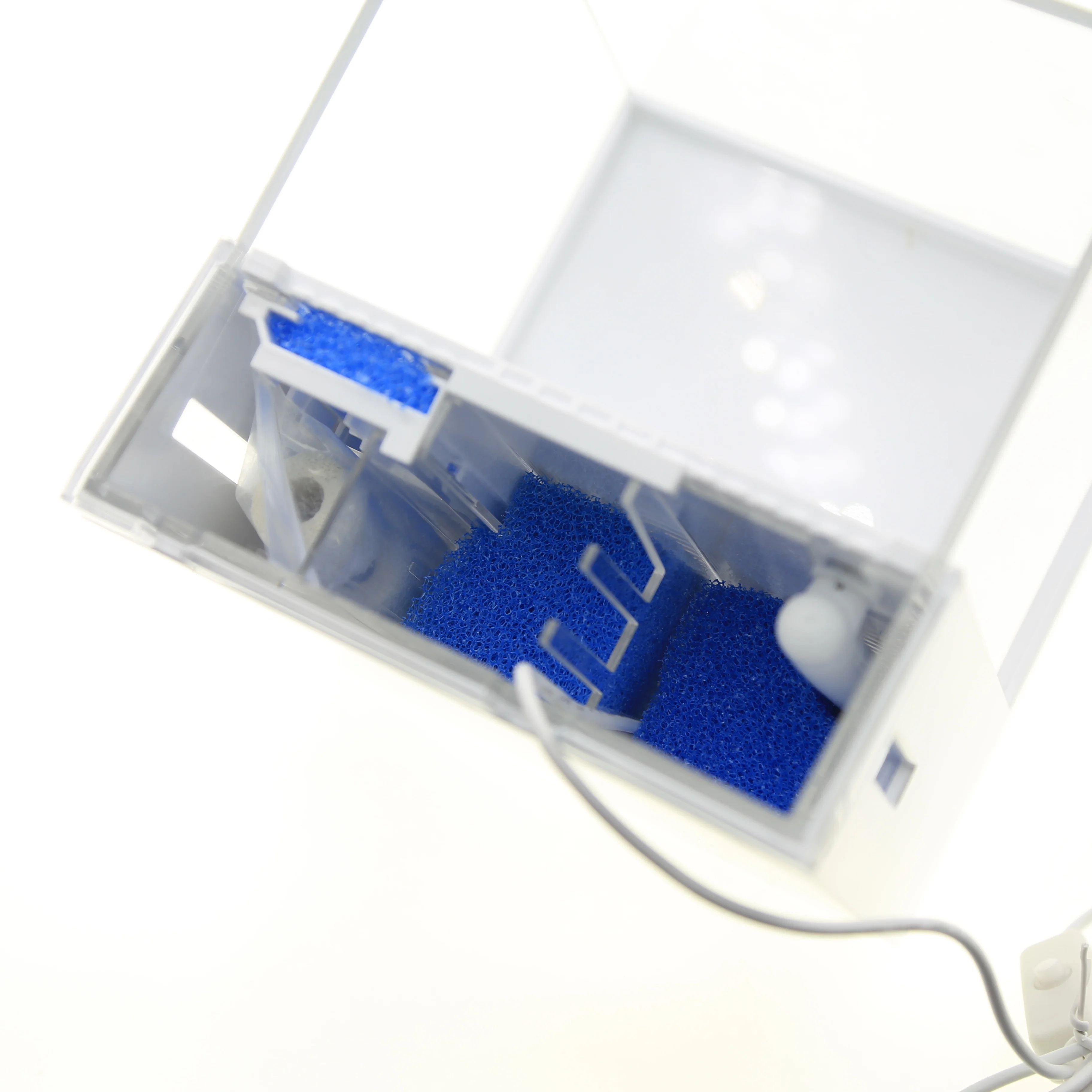 small-plastic-Fish-tank-LED-light-aquatic-light-acrylic-with-back-side-filtration-usb-interface-office.jpg Kis Műanyag Haltartály Led Lefi Vizsgálati Vizsgálati Akril, Hátoldalú Szűrés Usb Interfész Iroda Otthoni Dekorációja - Image 4