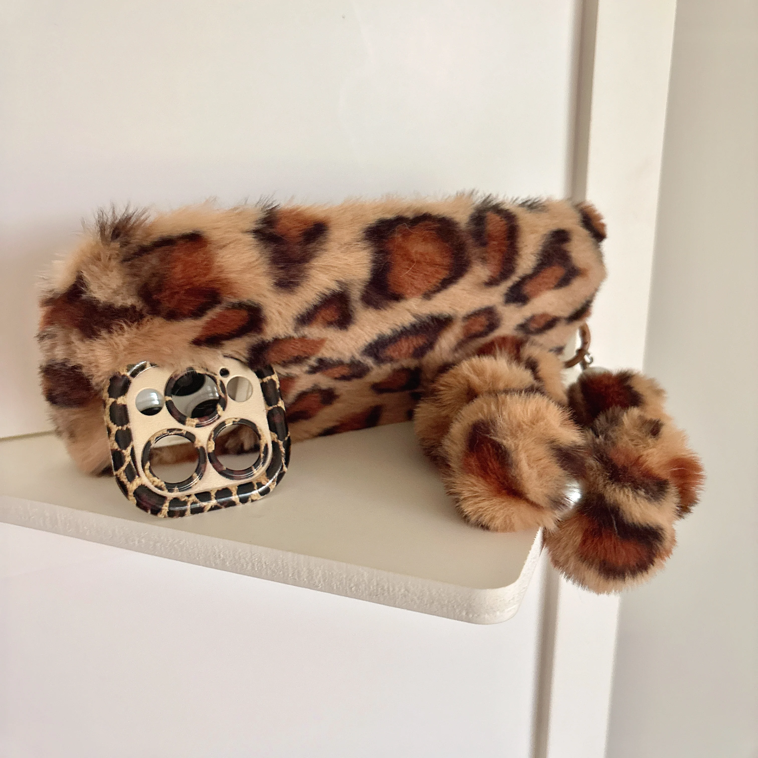 Leopard Flauschige Pelz Fall Für Galaxy S25 24 23 Ultra 25 23 24Plus A14 A15 A16 A17 A35 A55 ständer Kamera Objektiv Schutz Rahmen – Detail 14