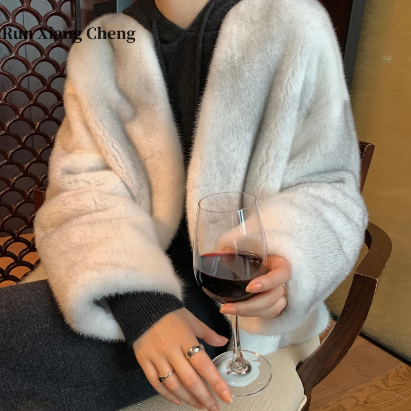 

Imitation Mink Fleece Long Sleeved Waistless Temperament Commuting Solid Color Polo Neck Fashion White Artificial Fur Faux