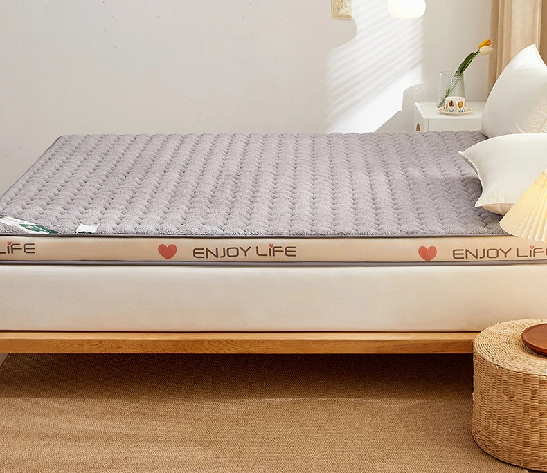 Description Picture 2 of itemLamb Fleece Memory Cotton Double Household Mattress Anti-pressure Non-deformation Thick Sleeping Pad Warm Bed Mattress in Winter