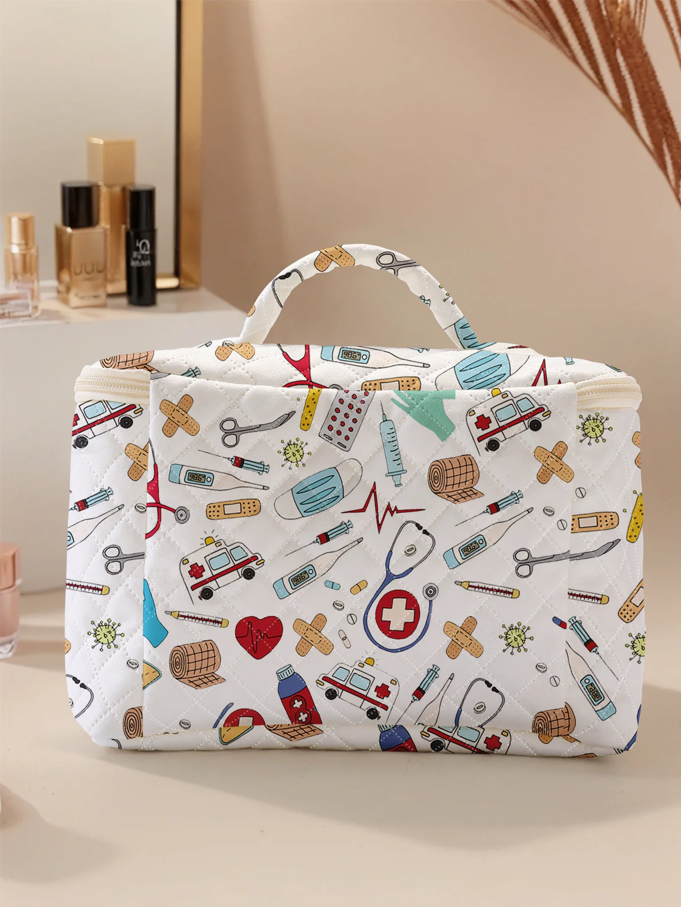 1pc，Portable travel cosmetics with medical supplies patterns, large capacity travel storage bags, cute and stylish makeup bags