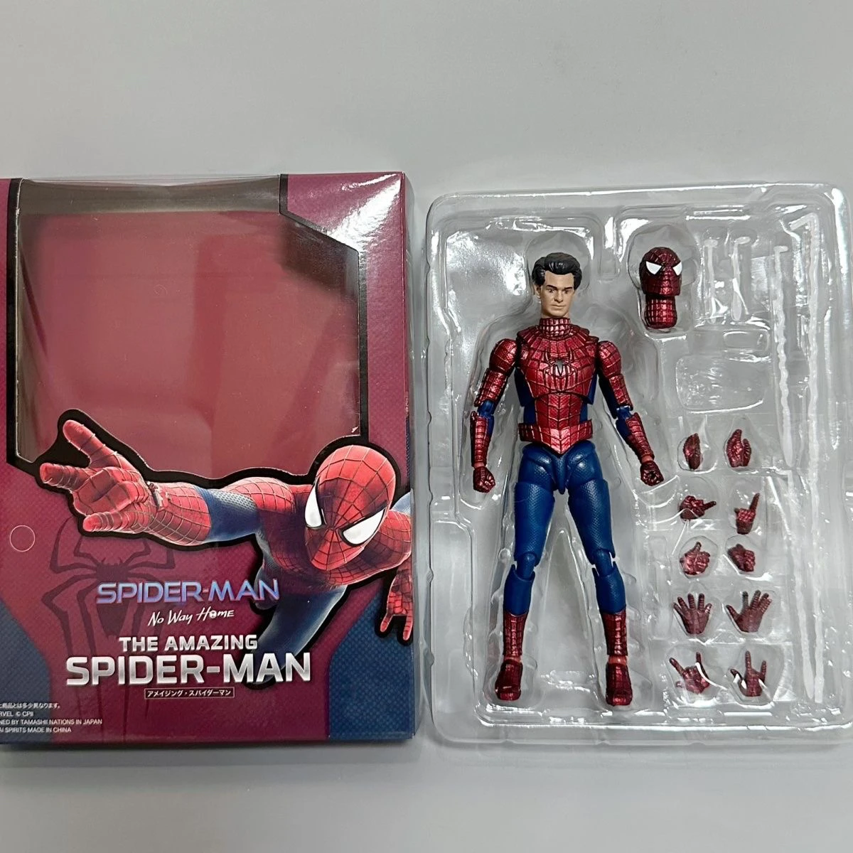 thumbnail image 1 of Figura de acción del anime Spider Man de Marvel de Shf, incluye una figura móvil tallada con cara de acción real, decoración de escritorio, regalos de Navidad, 1 of 5
