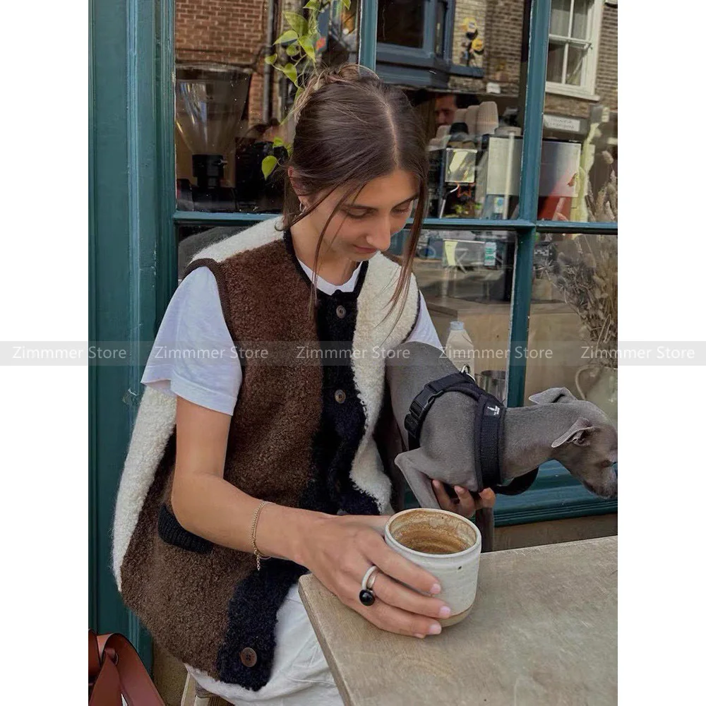 

2024 Autumn and winter new niche design sense retro splicing collision lazy wind senior sense of horse jacket female