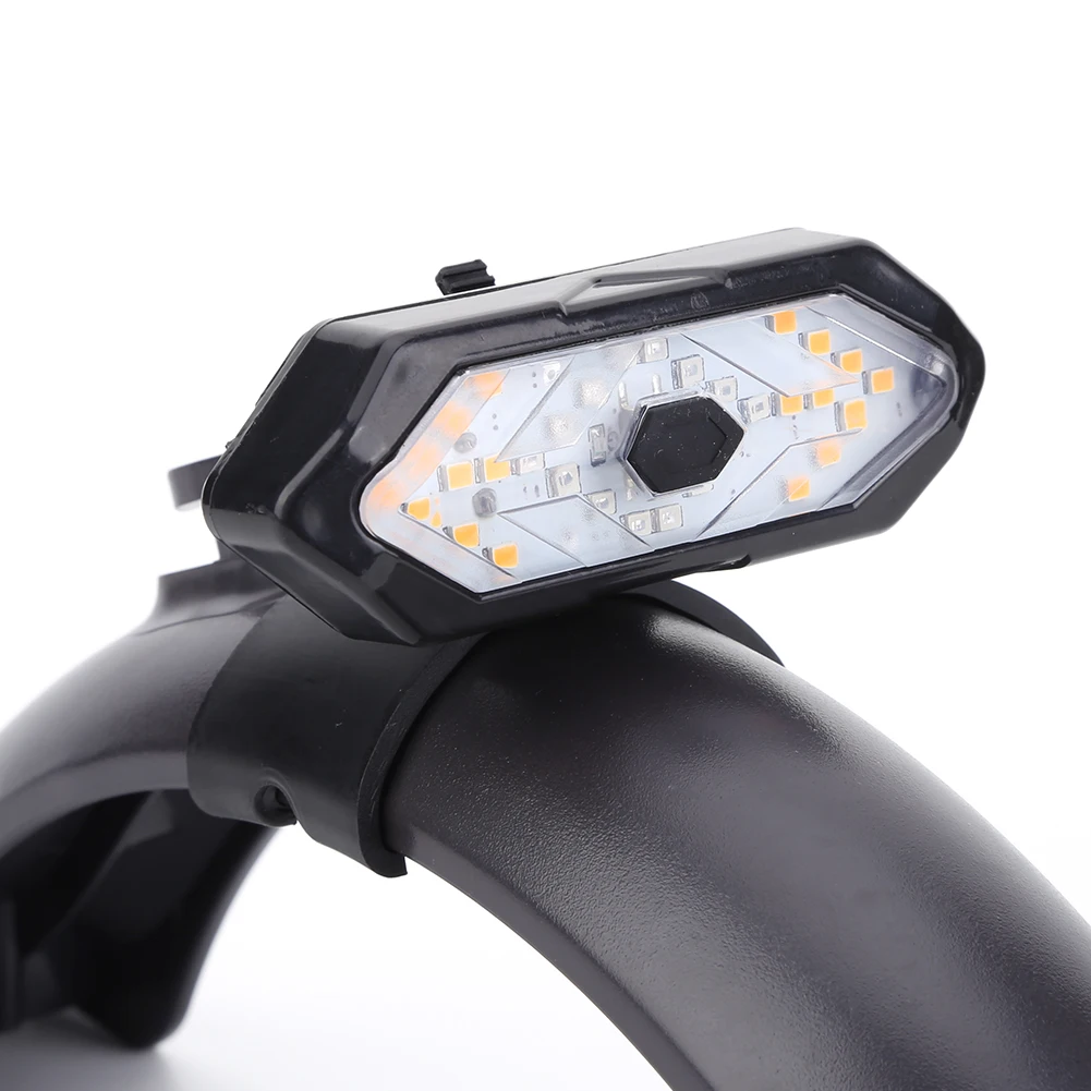 Turn Signal Safety Light 900mAh Smart Wireless Remote Control LED Warning Lamp Micro USB Rechargeable for M365 Pro 2 MI 4