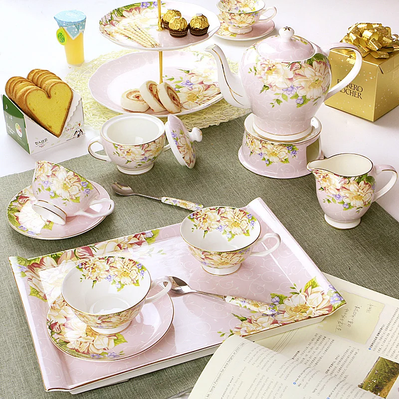 

Kitchen Luxury Tea Set Cup Matcha Pot Ceremony Coffeeware Tea Set European Service Dining Cute Lazy Juego De Te Home Decorationg