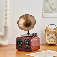 1pc Vintage Gramophone Music Box for Living Room, Bedroom, Tabletop, Desk, Home Decoration, Valentine's Day New Year Easter Gift 2