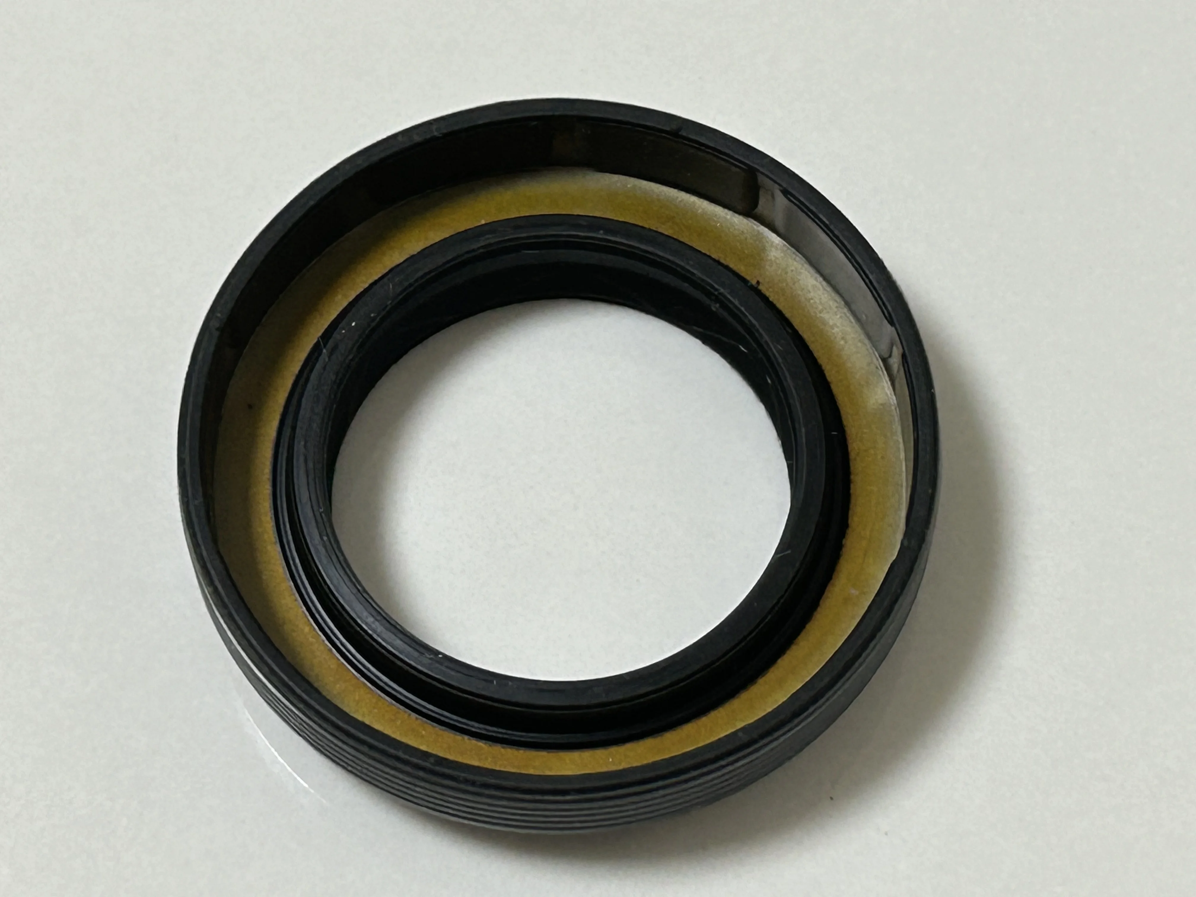 Distributor drive shaft oil seal 0A6409189C 0A6409189F 0A6409189 31*48*8.4MM For Audi Q3