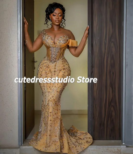 럭셔리 아소 이브닝 드레스의 품질과 할인된 가격으로 세련된 파티 룩을 완성해 보세요