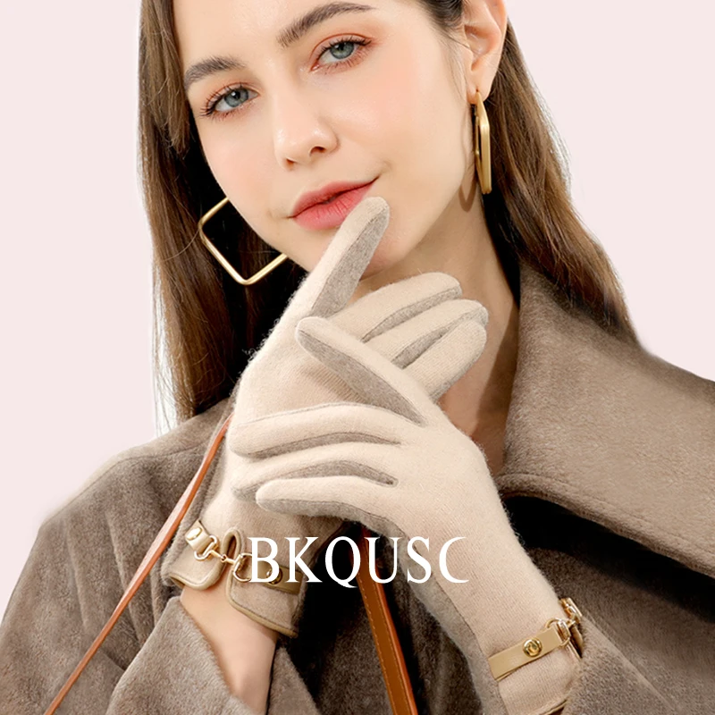 

New Cashmere Rabbit Fur Women's Gloves Leather Metal Chain Winter Fashion Thick Double-layer Warm Gloves Wool Touch Screen Mitts