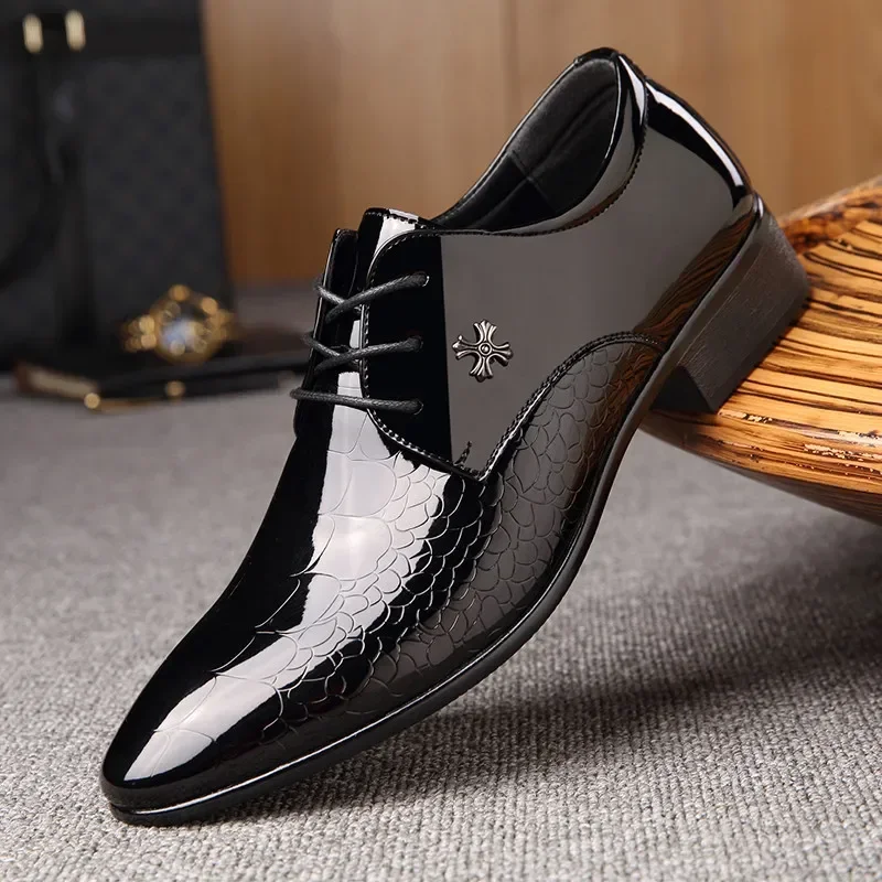

The Latest Oxford Shoe Men's Luxury Lacquer Wedding Shoes Pointed Toe Dress Shoes Classic Derby Shoes Leather Shoe Size 38-48