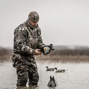 Dove Hunting Decoys Lucky Duck Agitator 2.0 Water Motion Decoy ...