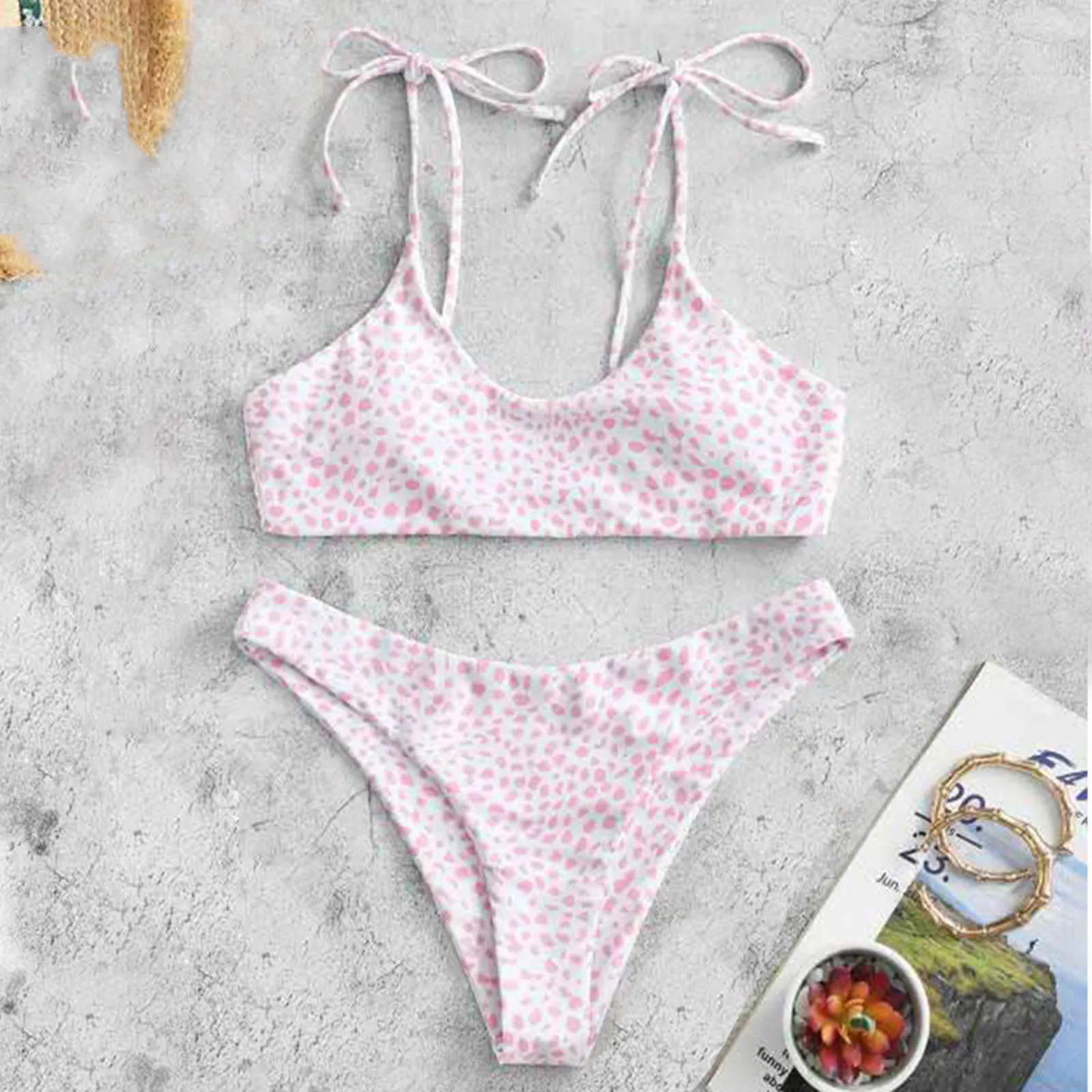 

2024 Summer New Women's Two Piece Swimsuit Fashion Printed High Waist Beachwear Swimsuit Sexy Strappy Halter Swimsuit Bikini