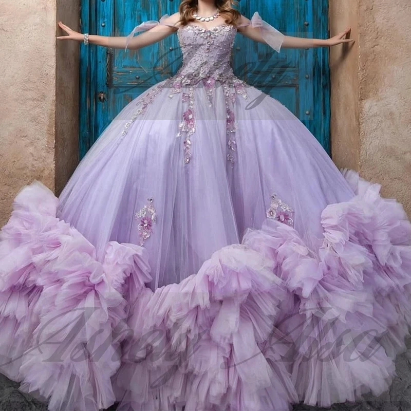 Charming Lilac Princess 15th Girl Quinceanera Dresses Beads Applique Lace Up Ruffle Edge Ball Gown Prom Birthday Party Dress 15