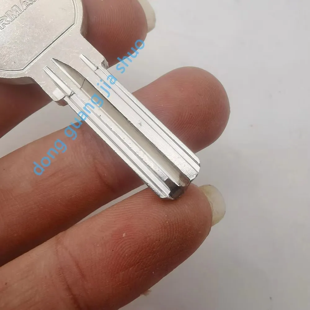 10pcs R6 R7 Suitable for computer punch lock key blank security door key blank