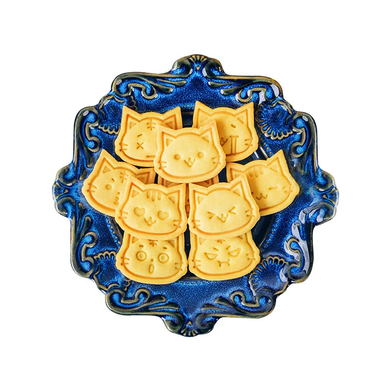 Cookie Cutter Mini Cartoon Cat Biscuit Mold Cute Children DIY 3D Pressing Cat Cookie Cutter Household Baking Tools Fondant Pastry Sugar Crafts