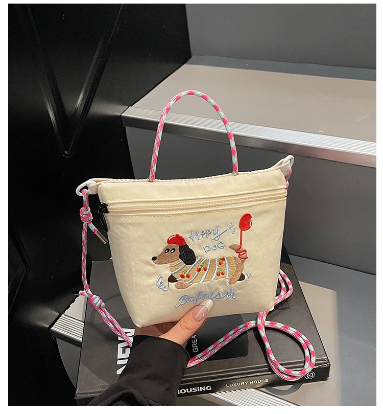embroidered-dog-nylon-shoulder-bag-for-women-casual-commuting-tote-bag