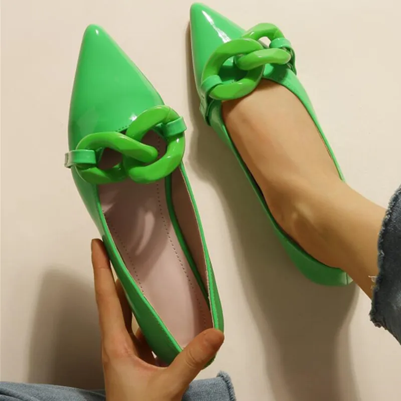 Brand 2022 Flats Shoes Women Slimple Pointed Flat Heel Ballet Shoes Solid Fashion Chain Shoes Ladies Plus Size Comfy Loafers