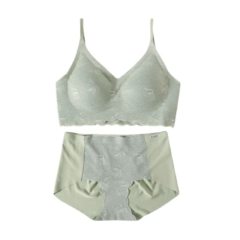 The New Kissy Platinum Lace Suspenders Are Sexy, Traceless, Comfortable And Underwire Sports Bra Set For Women