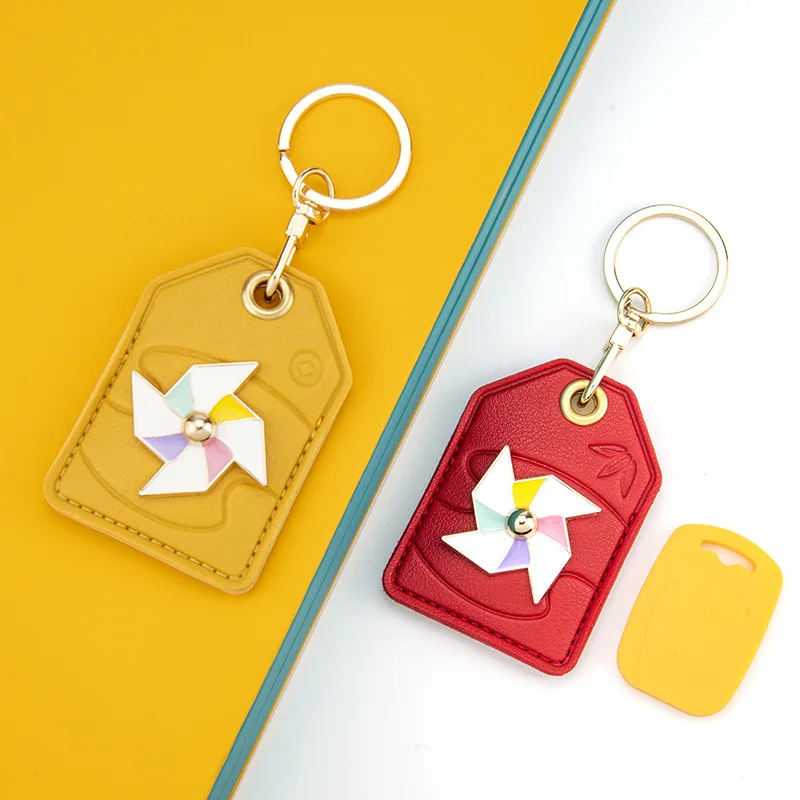 Floral Keychain Airtag Holder - Protective Cover with Key Ring