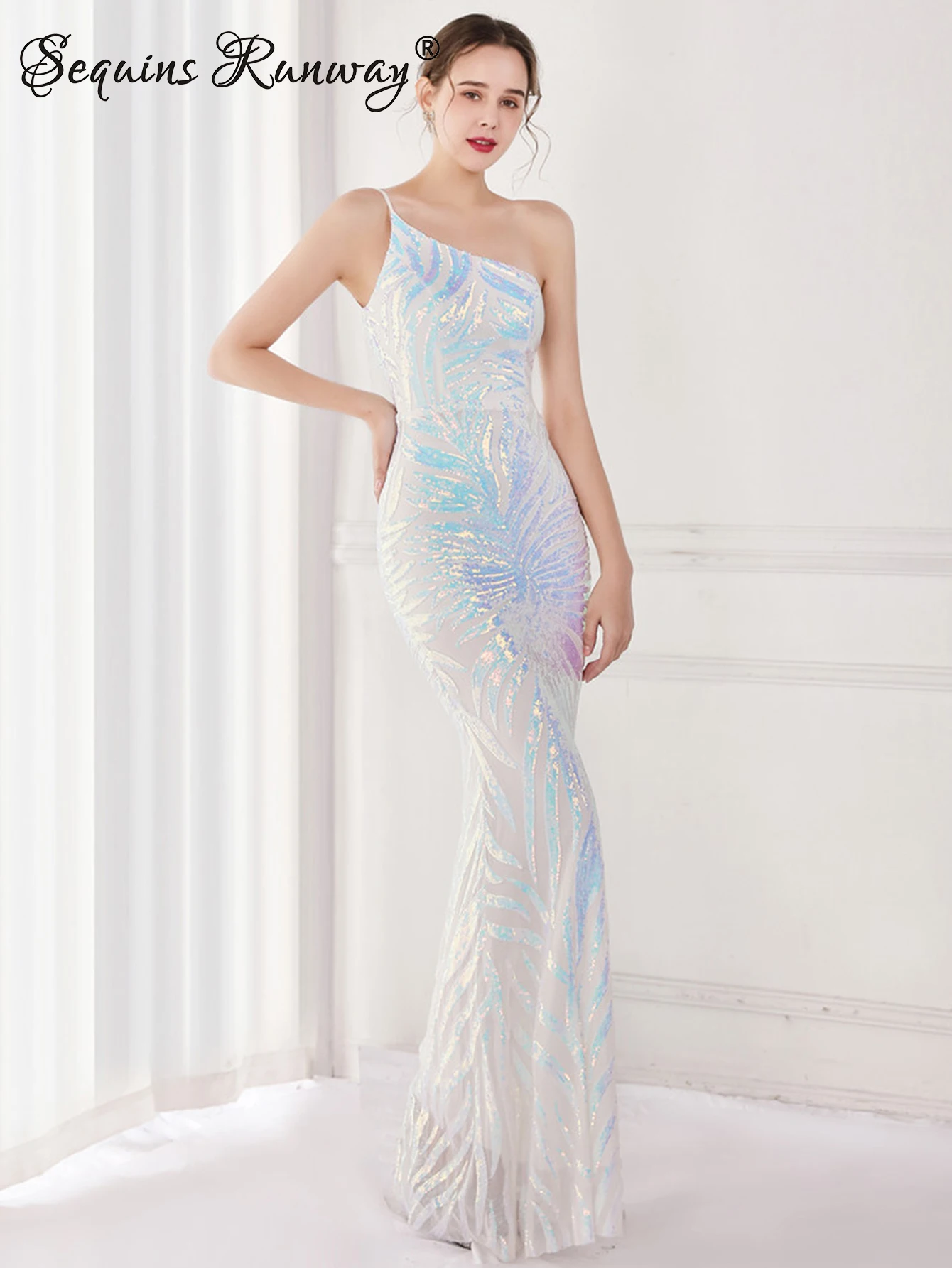 فساتين طويلة مثيرة أنيقة لحفلات الزفاف للنساء 2025...