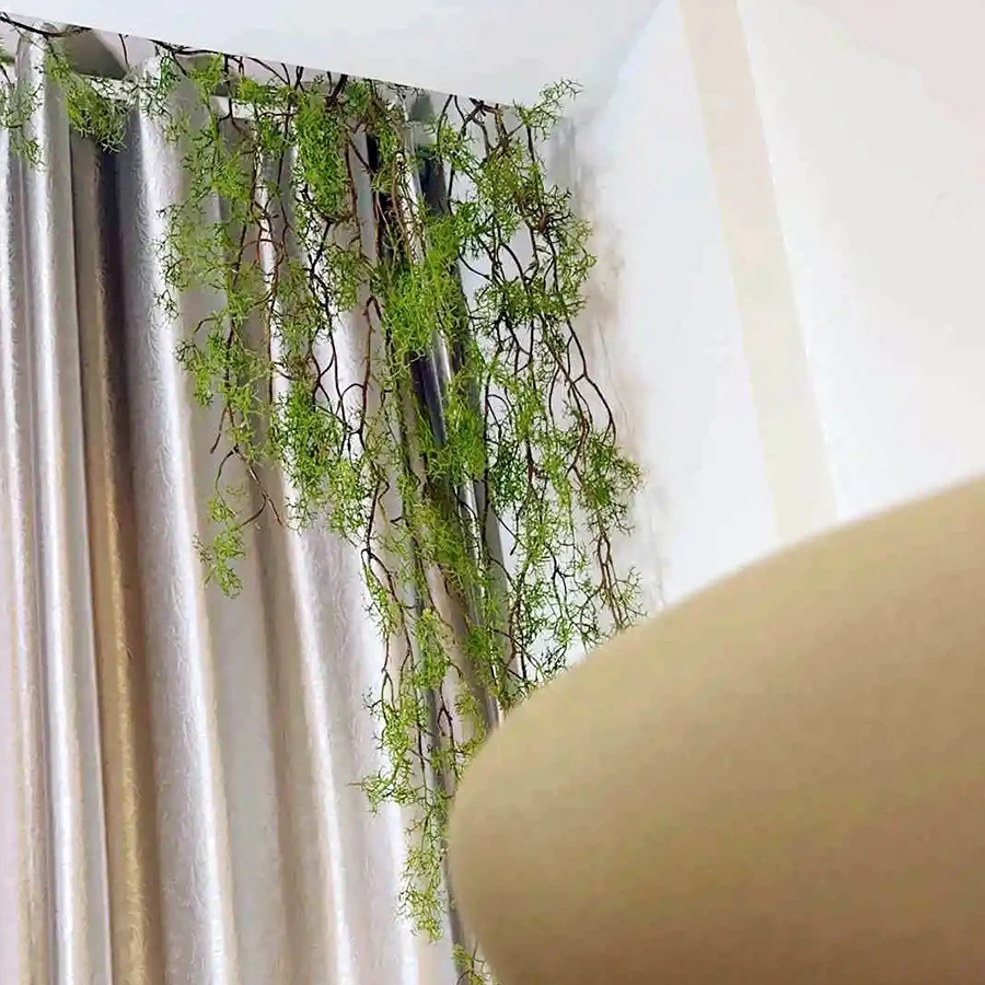 140 cm künstliche hängende Pflanze Efeu Wanddekoration gefälschte Kiefernzweige 1 Bündel 5 Gabeln Indoor Outdoor Home Decor DIY Girlande – Detail 5