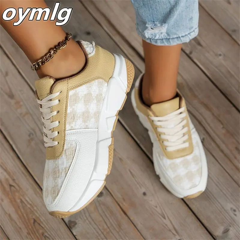 

Large size small white shoes for women in spring 2023 New style sponge cake thick bottom net red board shoes Casual single shoes