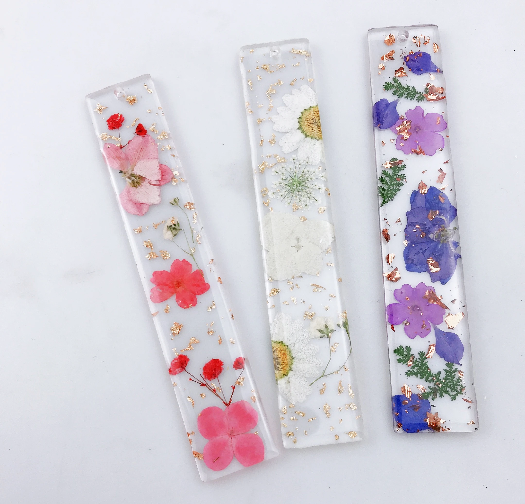 

Creative Dried Flower Resin Bookmarks With Tassel Transparent Book Markers For Students Teachers Index Tags Stationery Supply