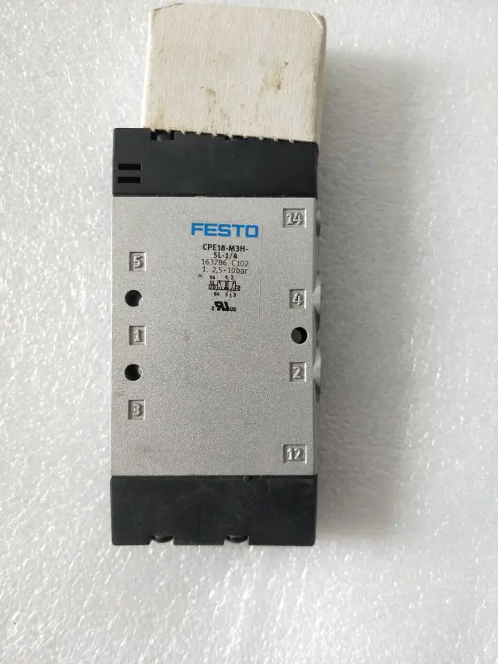 

Festo FESTO Solenoid Valve CPE18-M3H-5L-1/4 163786 In Stock