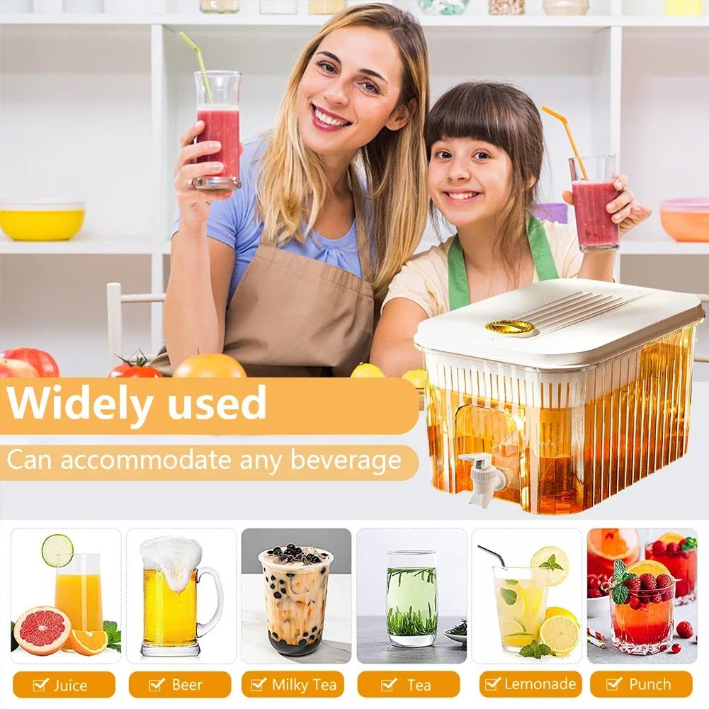 Portable Beverage Container with Faucet 3