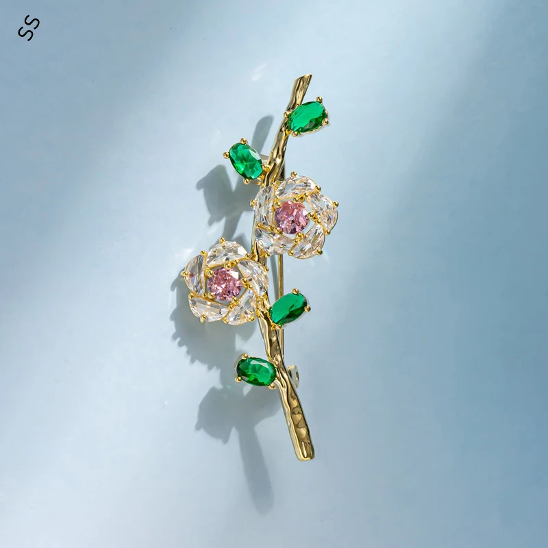 New Ladies Sweet Little Fresh colored Zircon Flower Brooch Niche Temperament Cardigan Pin