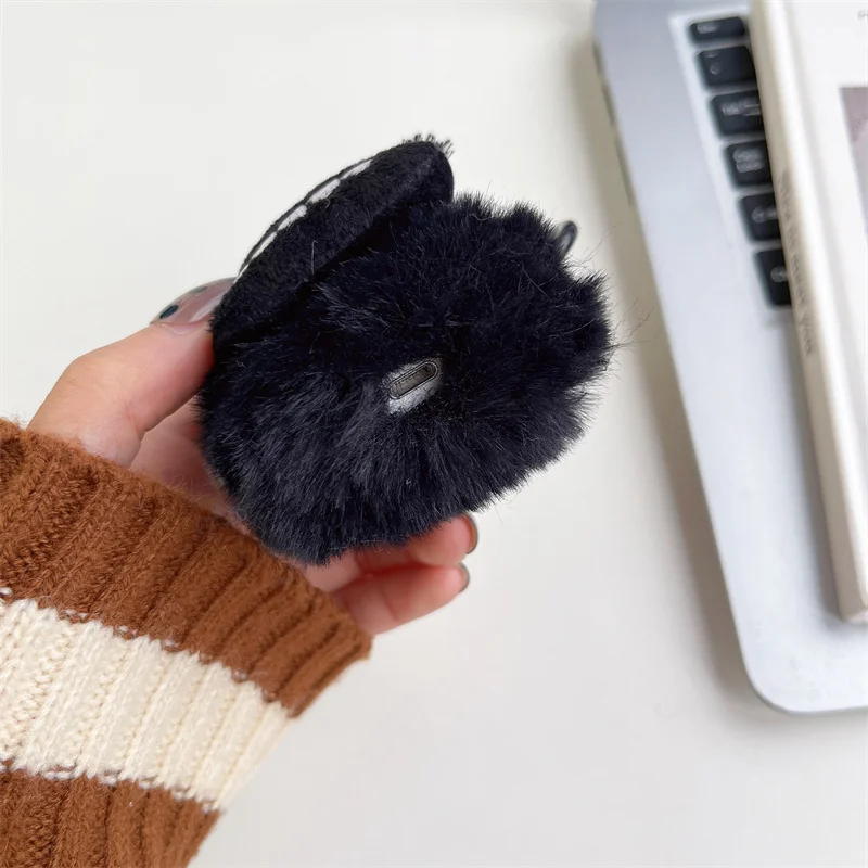 Рисунок 6 - Плюшевый зимний теплый чехол для AirPods Pro 2