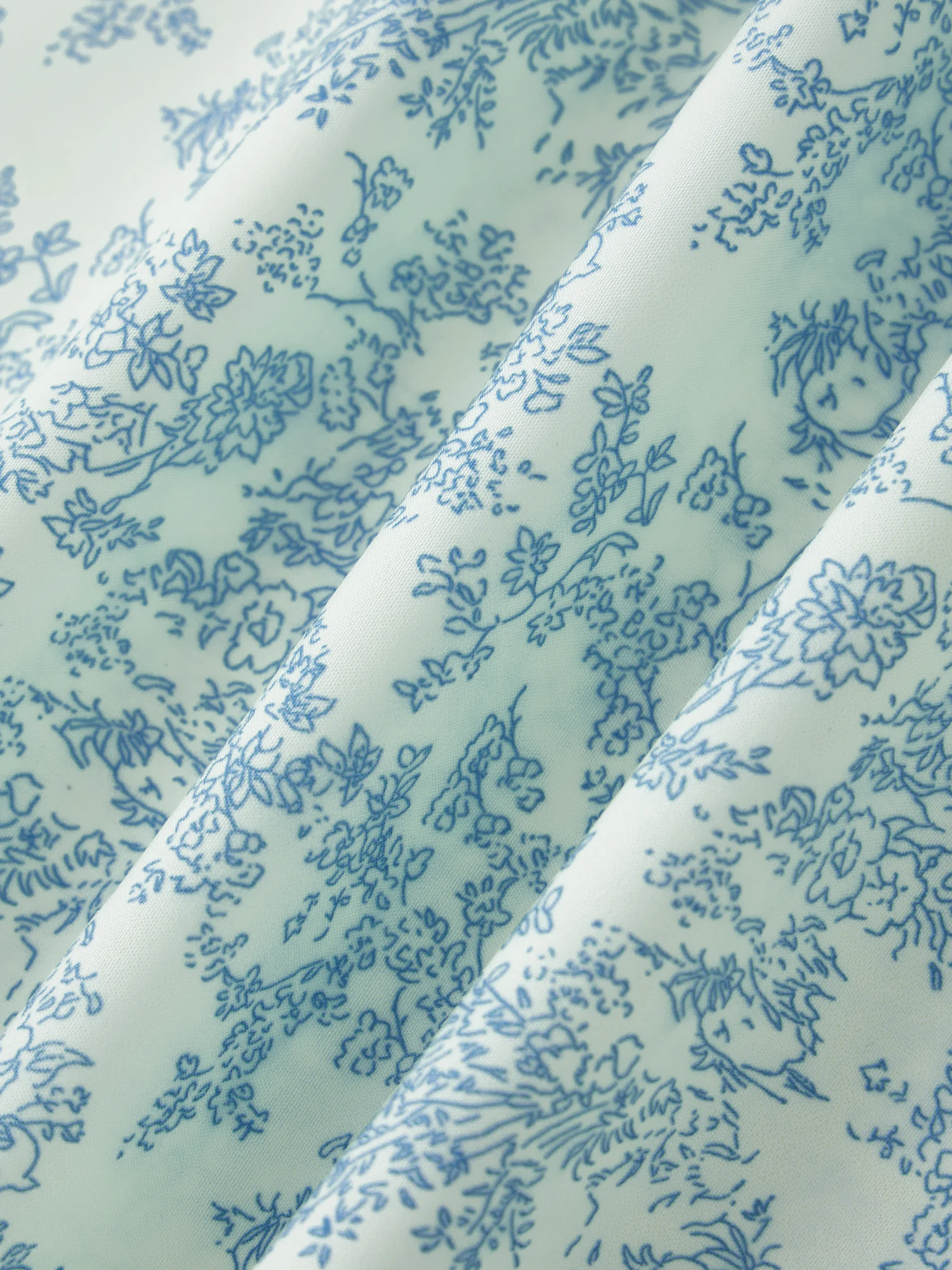 Floral Print Tie-Shoulder Maxi Dress with Smocked Sweetheart Neckline Sleeveless Backless A-line Silhouette and Tiered Ruffle