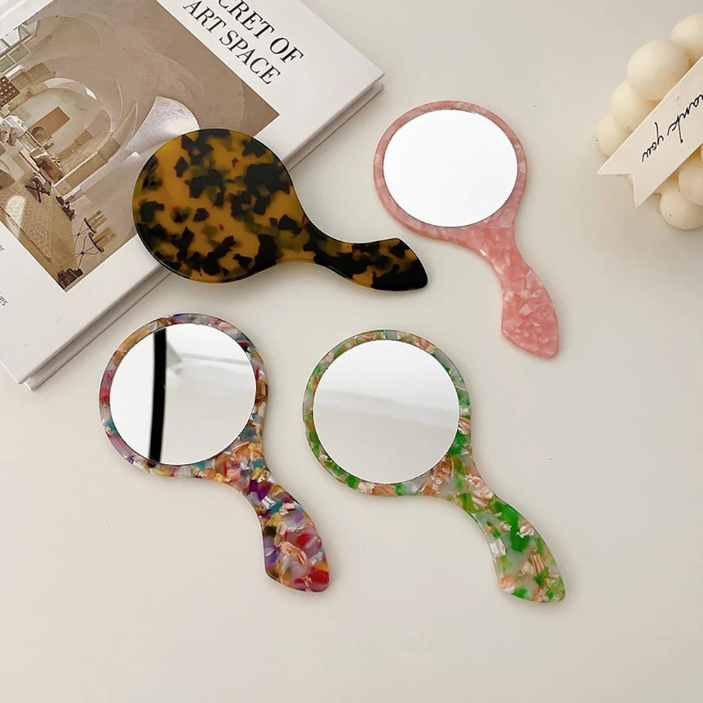 

Korean Tortoiseshell Women's Geometric Mirror Portable Make-Up Small Round Mirror With Handle Hand Held Make-Up Mirror