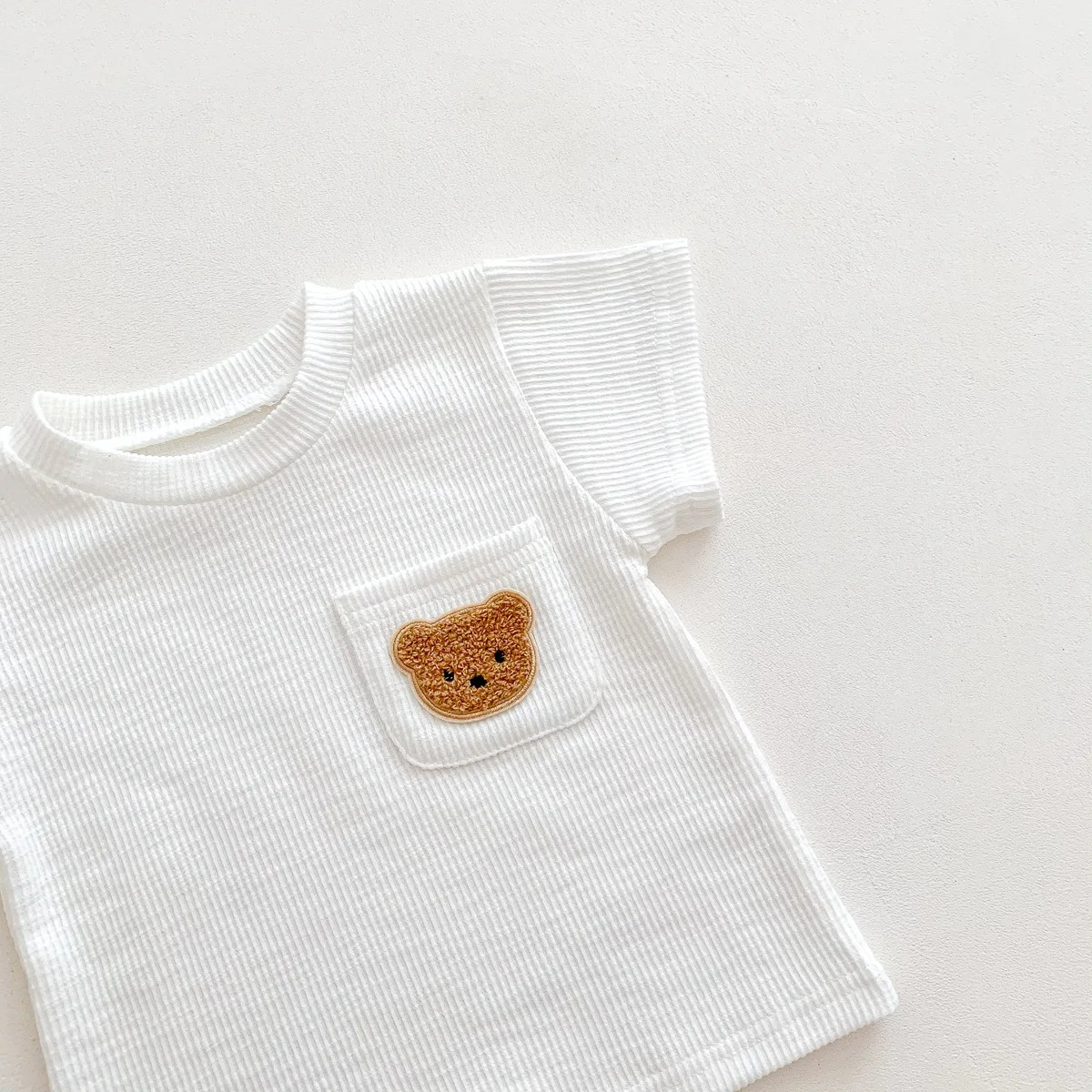 Description Picture 4 of itemSummer Solid Color Tracksuits Boys And Girls T-shirt+Shorts Simple Casual O-neck Tops Toddler New Sets Cute Bear Print Two-piece