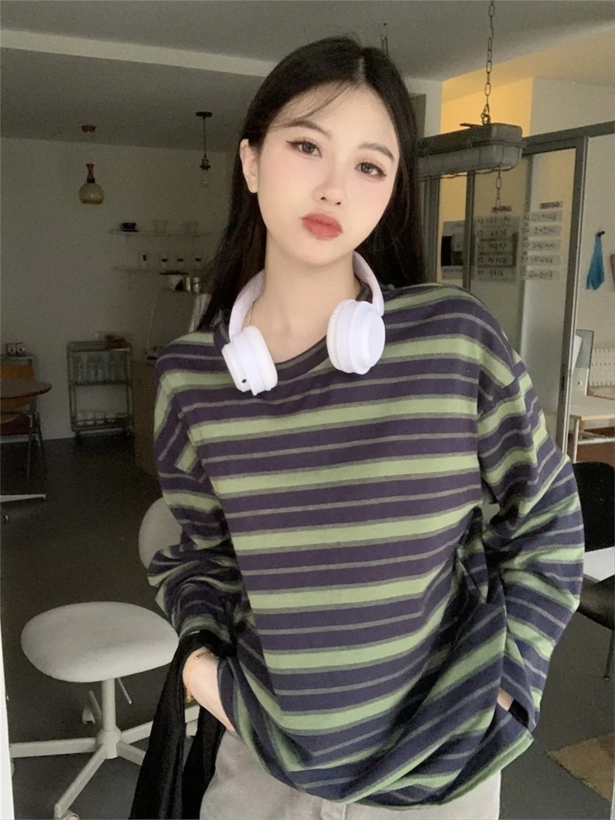 Klassisches und vielseitiges Frühlingsgestreiftes Damen-T-Shirt Kawaii Sommer-Langarmshirt Koreanisches Damen-T-Shirt mit übergroßem coolen Top – Detail 2