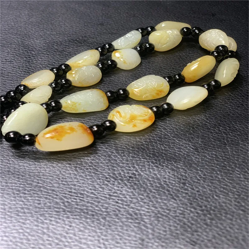 

Xinjiang Hotan Jade Seed 18 Arhat Skin secreting Necklace for Men and Women