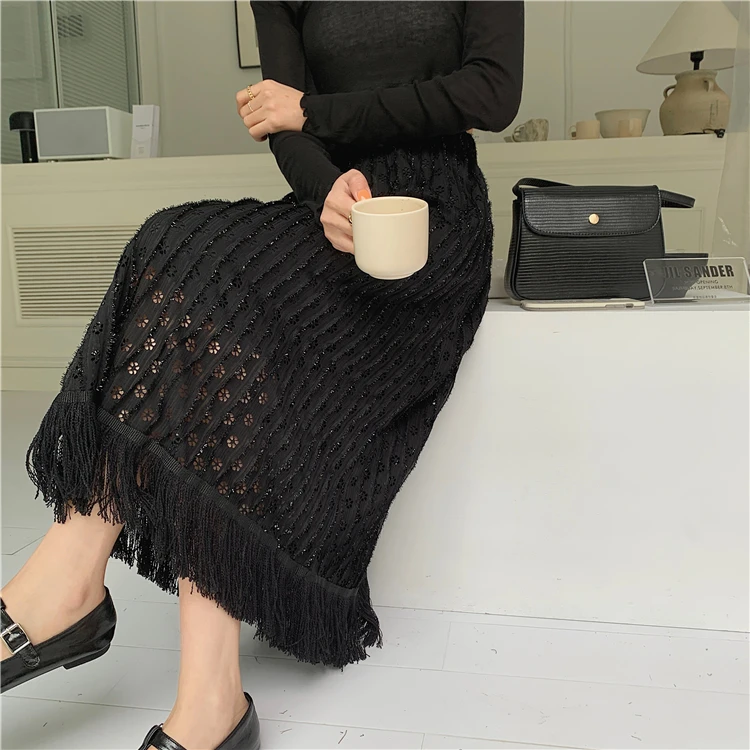 Hollow Lace Knitted Skirt Tassels Pleated Long Skirts Korean Elegant Casual Elastic High Waist Skirt Black Apricot Spring Summer white pleated skirt