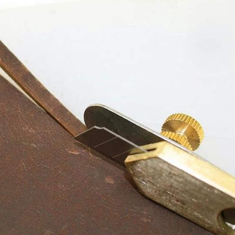 Leather Skiving Knife Leather Cutting Knife Leather Tool Leather Working Tools Leather Cutting Tool Cutting Knife Craft Cutting Tool Art Knife Craft Cutting Blade Leather Cutting Tool Positioning Cutter Copper Trimming Knife Pure Copper Leather Knife DIY Craft Tools