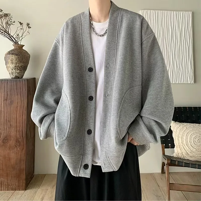 Veste tricotée col en V gaufré pour homme – Nouvelle collection 2026 – Coupe ample