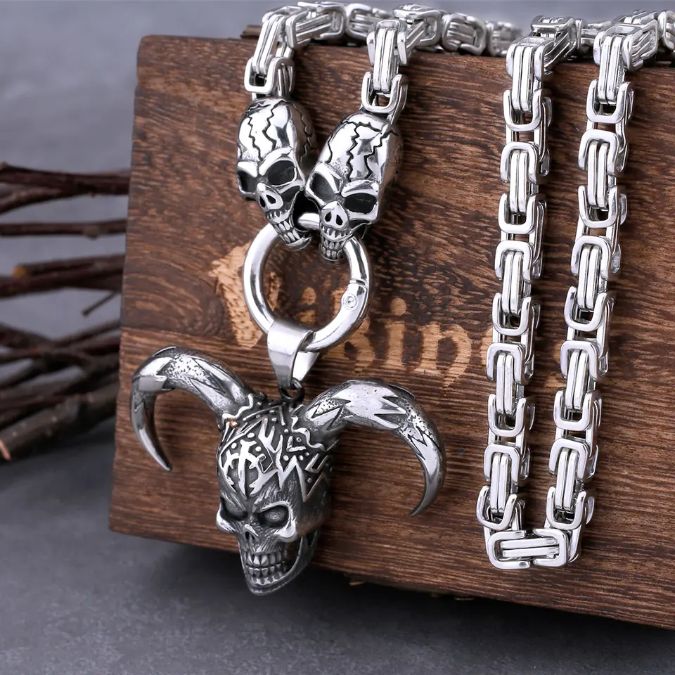 JKJF Set di 2 anelli da diavolo con ciondolo a forma di teschio gotico, collana hip hop punk rock con teschio, collana vintage da motociclista per uomo – oro
