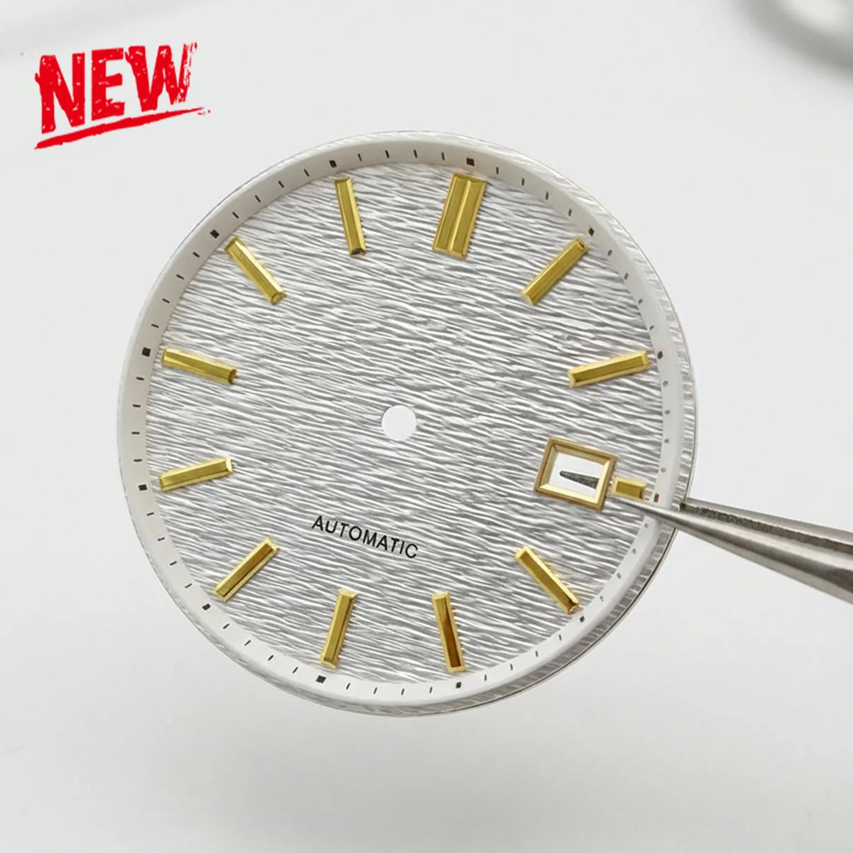 Elegant Transverse Stripe Textured Watch Dial - Grand Collection Edition