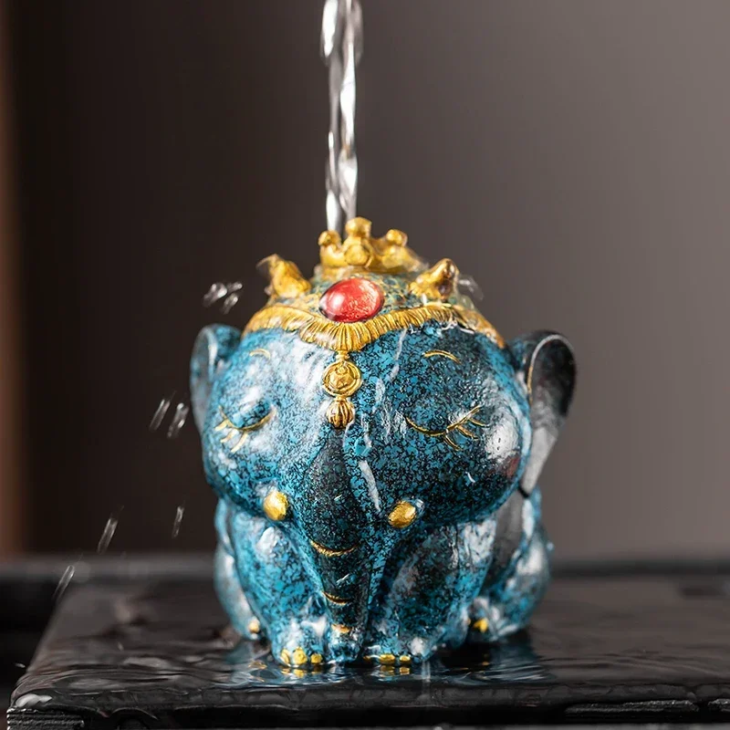 Resin Small Elephant Tea Pet Ornaments High Temperature Discoloration Tea Set Accessories Table and Tray 6.5x6x7cm