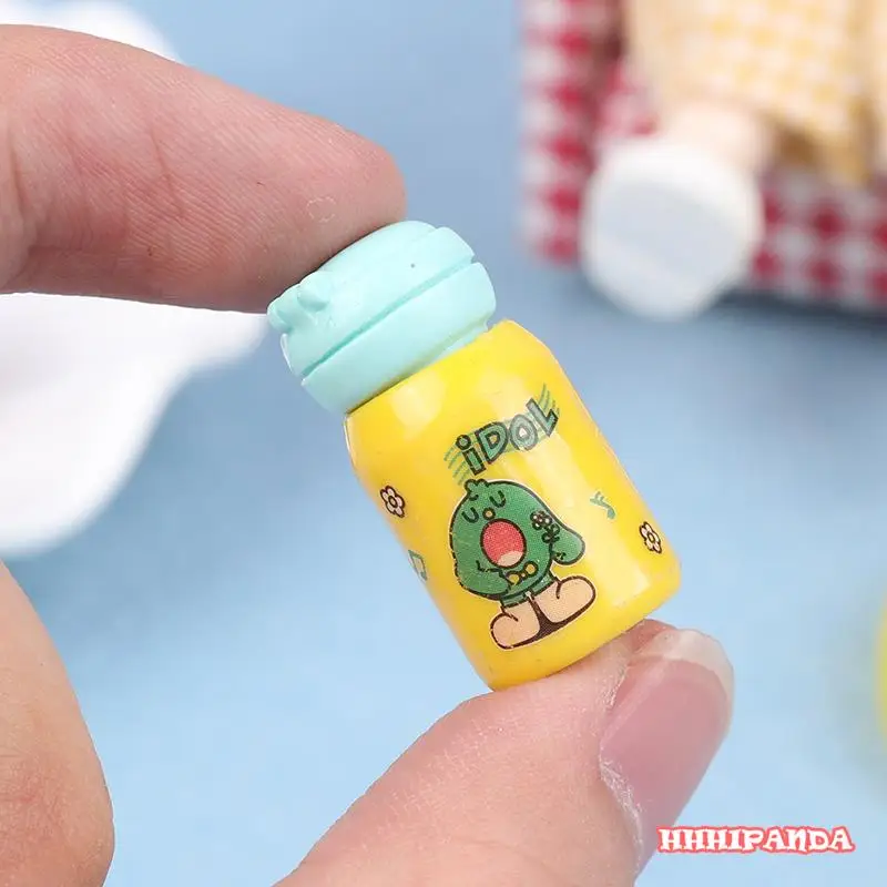 Moda Para Muñecas: Pelele Y Sonajero Para Bebé