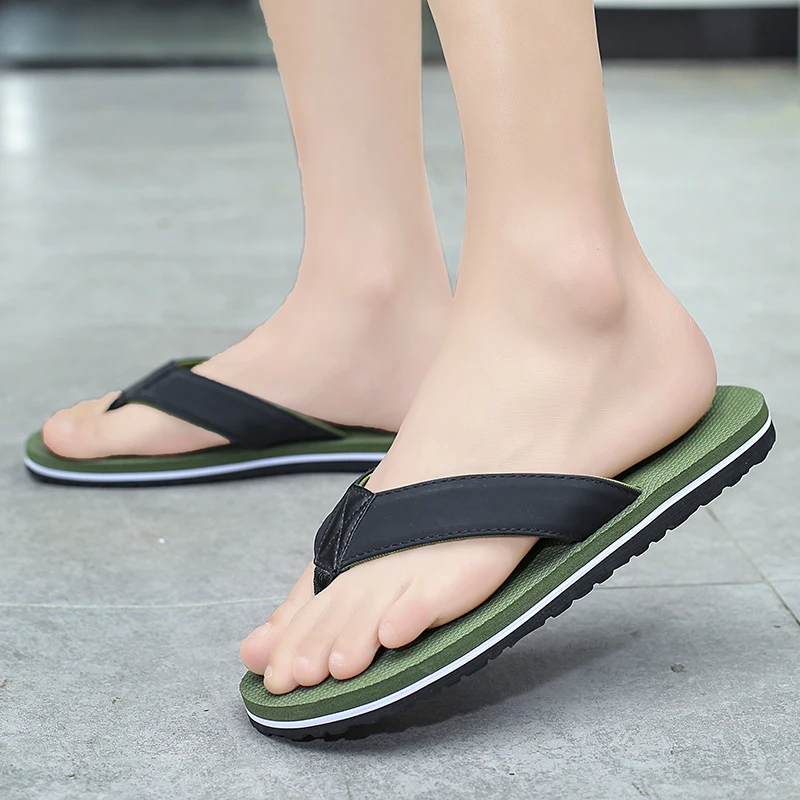 

Men's Flip Flops 2023 Smmer New Outdoor Beach Shoes for Men Light Flat Casual Male Slides Shoes Comfort Soft Sole EVA Shoes
