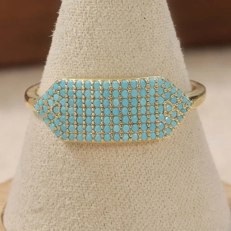 Elegant Wide-Faced Copper Ring with Inlaid Turquoise - Bohemian Style