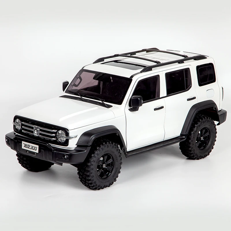 1/8 Tank 300 Hard Shell Simulation Off-Road Vehicle Electric Climbing Vehicle 2